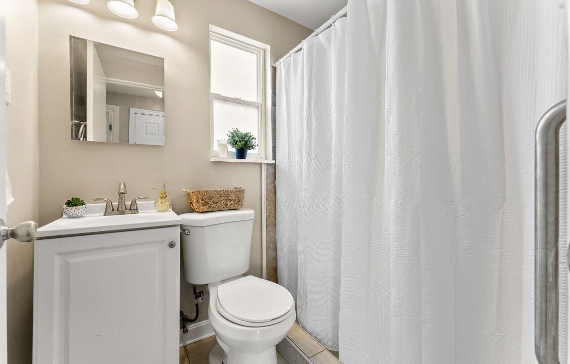 Photo of Bathroom in Brentwood