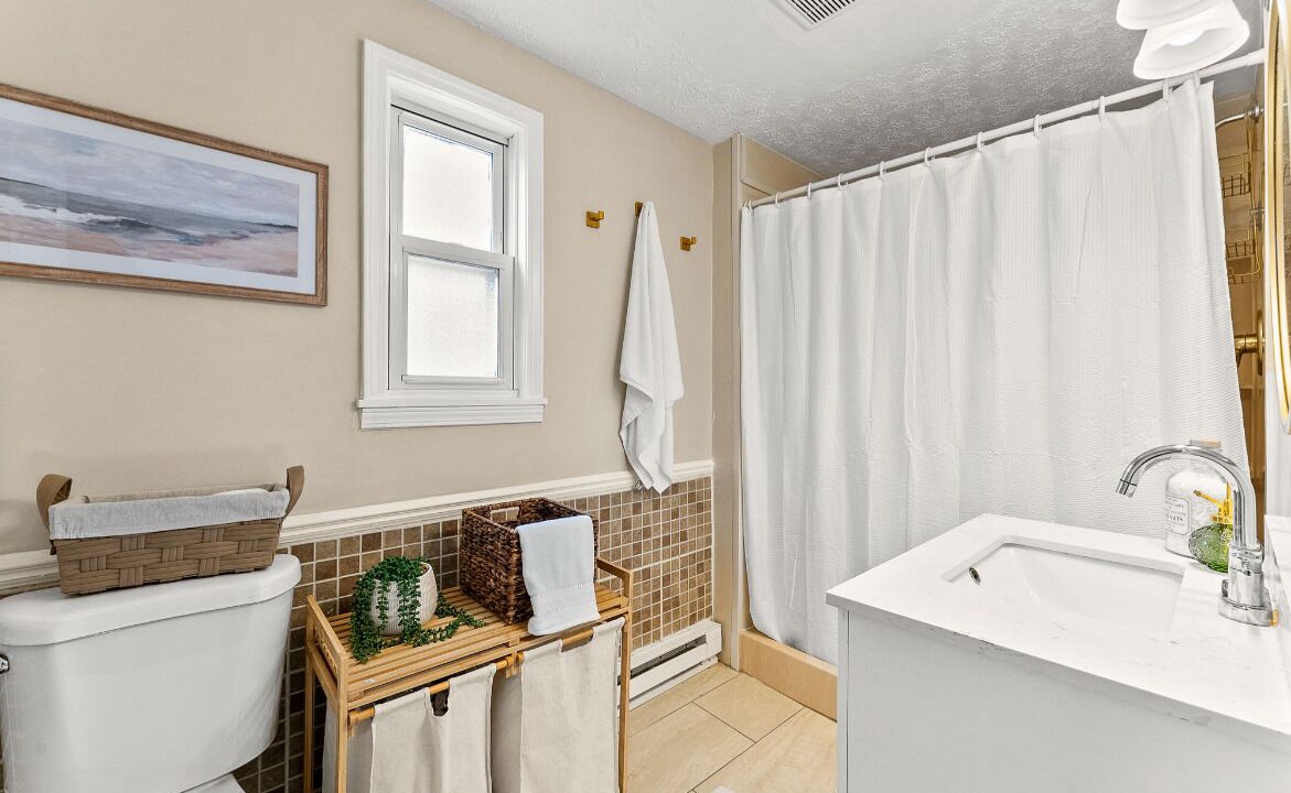 Photo of Bathroom in Brentwood