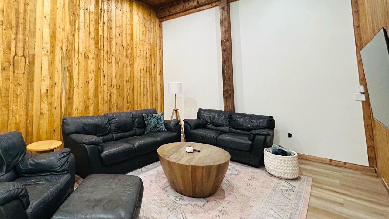 Photo of Livingroom in Island Park