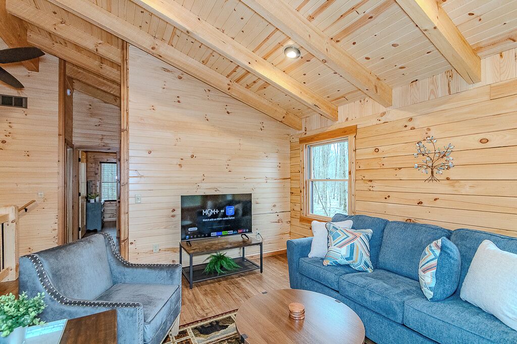 Photo of Livingroom in Austinburg