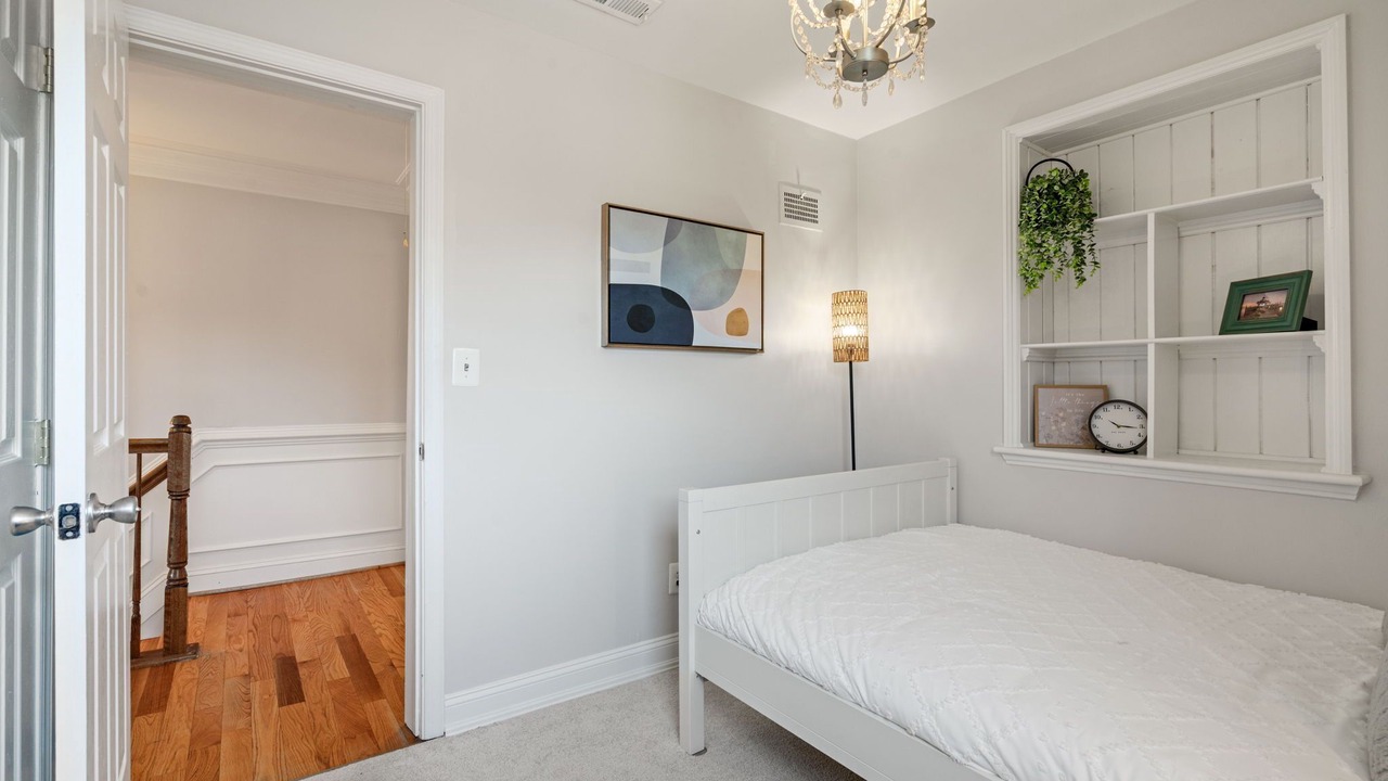 Photo of Bedroom in Potomac West