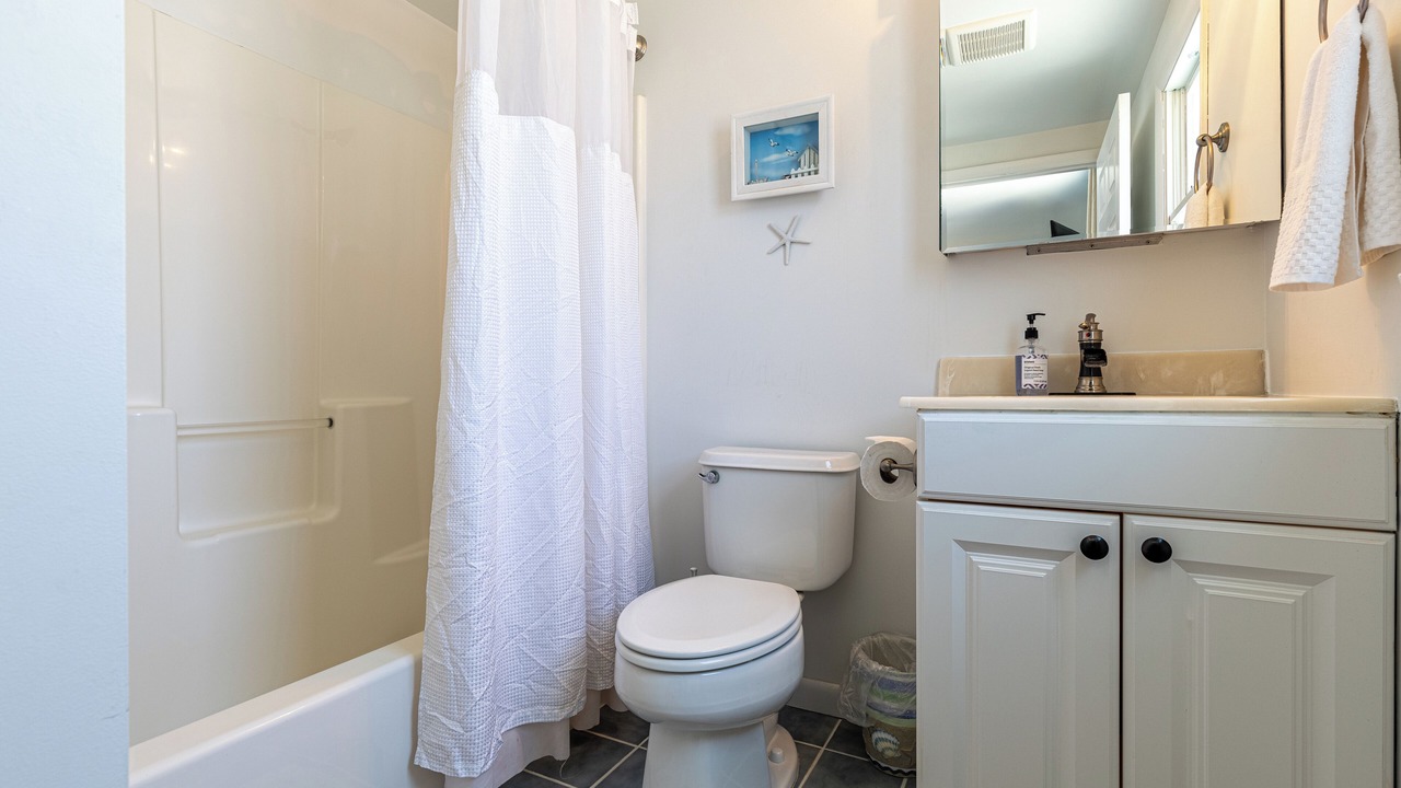 Photo of Bathroom in South Beach Haven