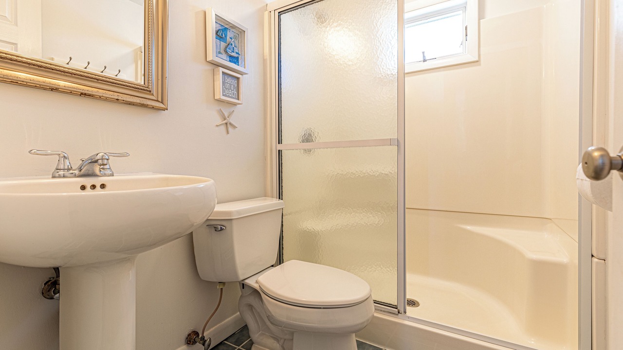 Photo of Bathroom in South Beach Haven