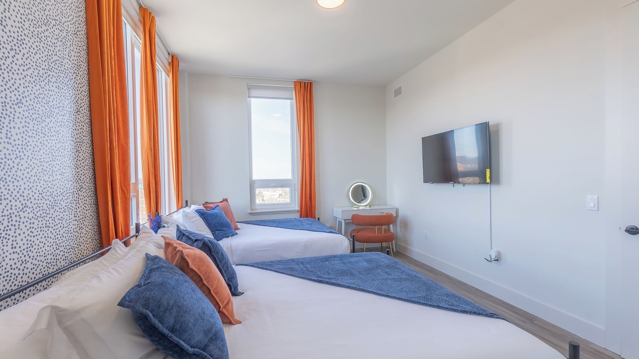 Photo of Bedroom in Orange