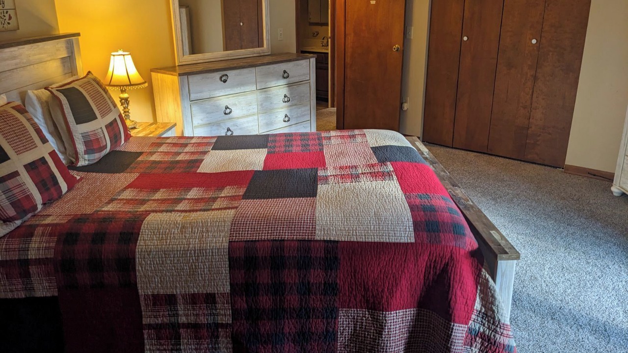 Photo of Bedroom in Gaines