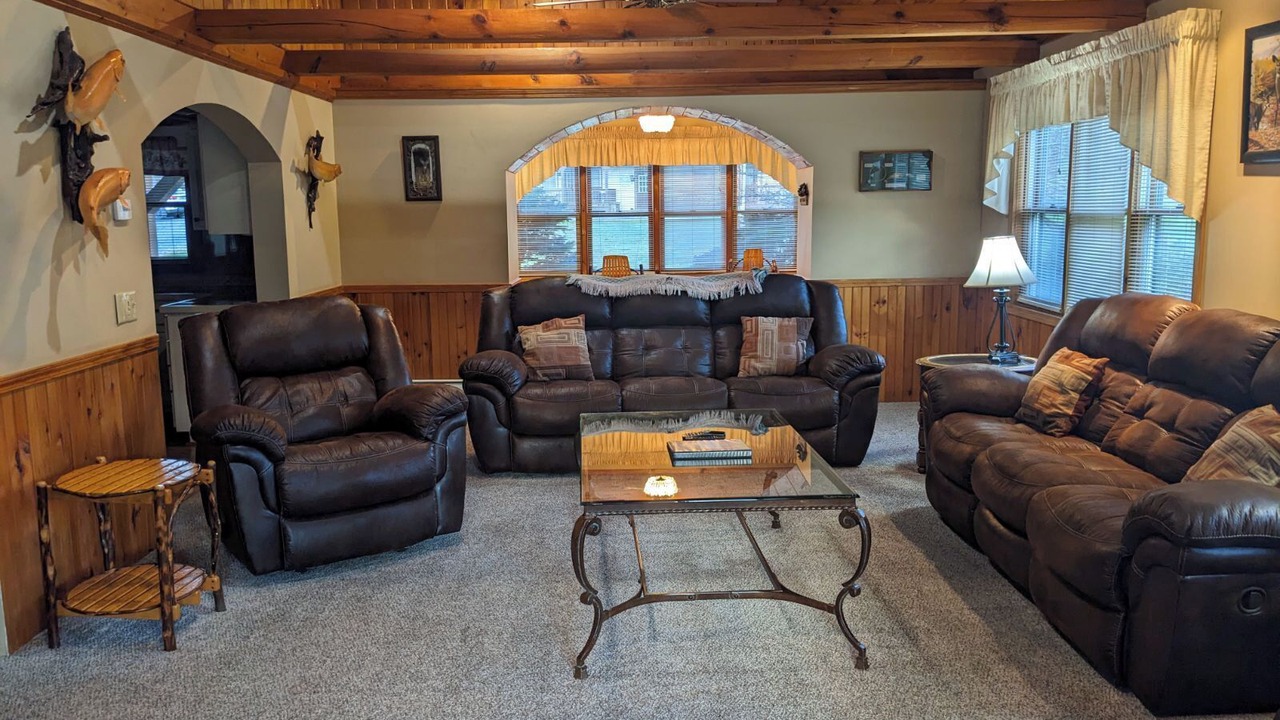 Photo of Livingroom in Gaines