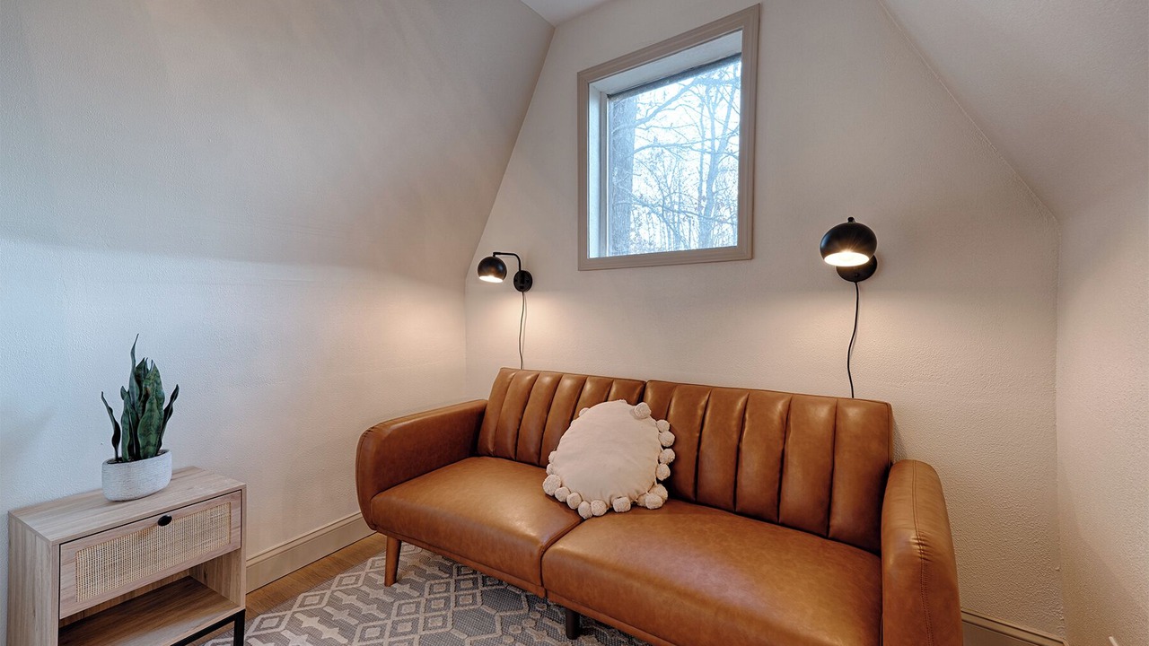 Photo of Livingroom in Jamestown
