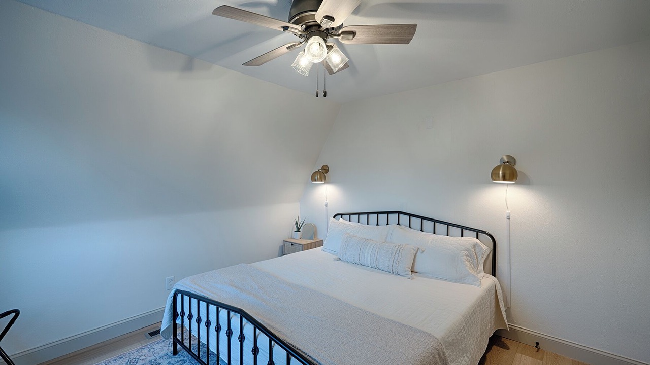 Photo of Bedroom in Jamestown