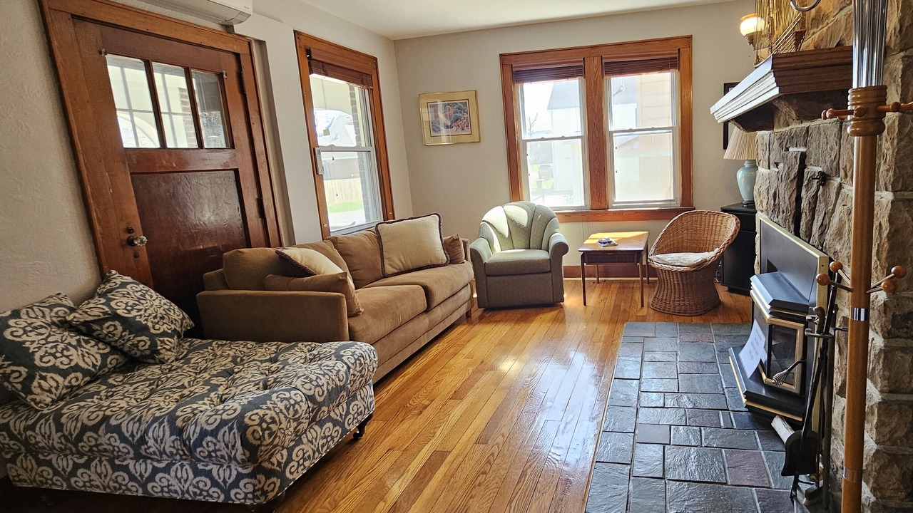 Photo of Livingroom in Confluence