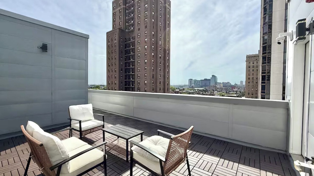 Photo of Patio Balcony in Center City West