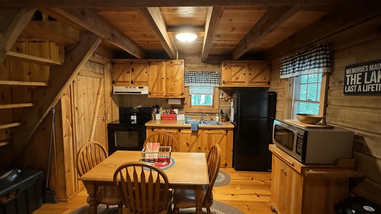 Photo of Kitchen in Flat Hollow Marina