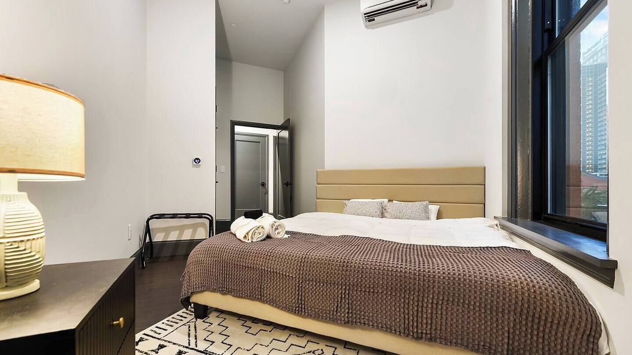 Photo of Bedroom in Downtown Pittsburgh