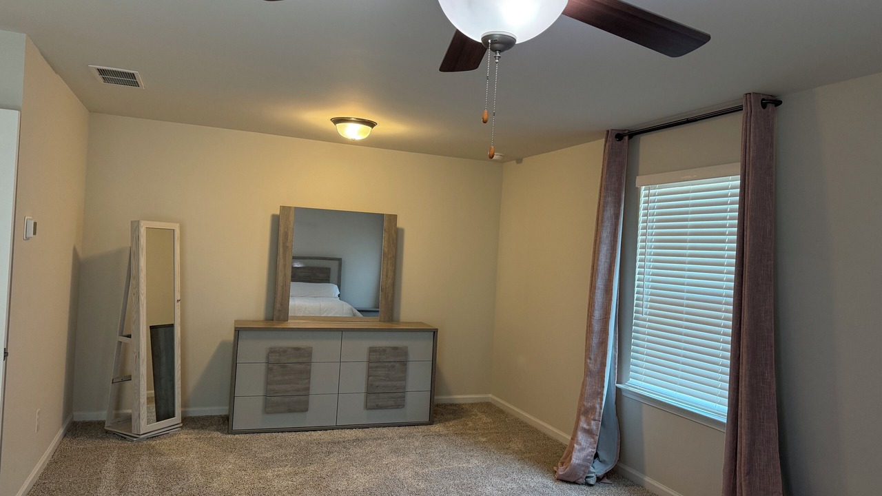 Photo of Bedroom in Lawrenceville
