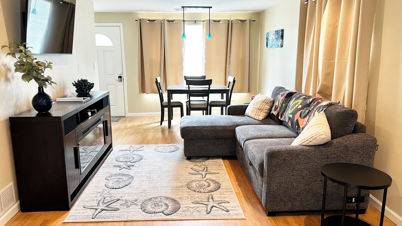 Photo of Livingroom in Brick