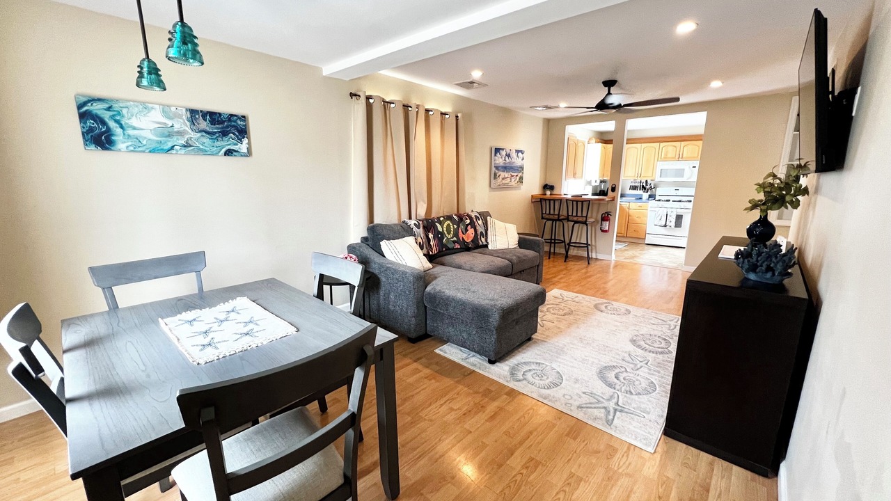 Photo of Livingroom in Brick