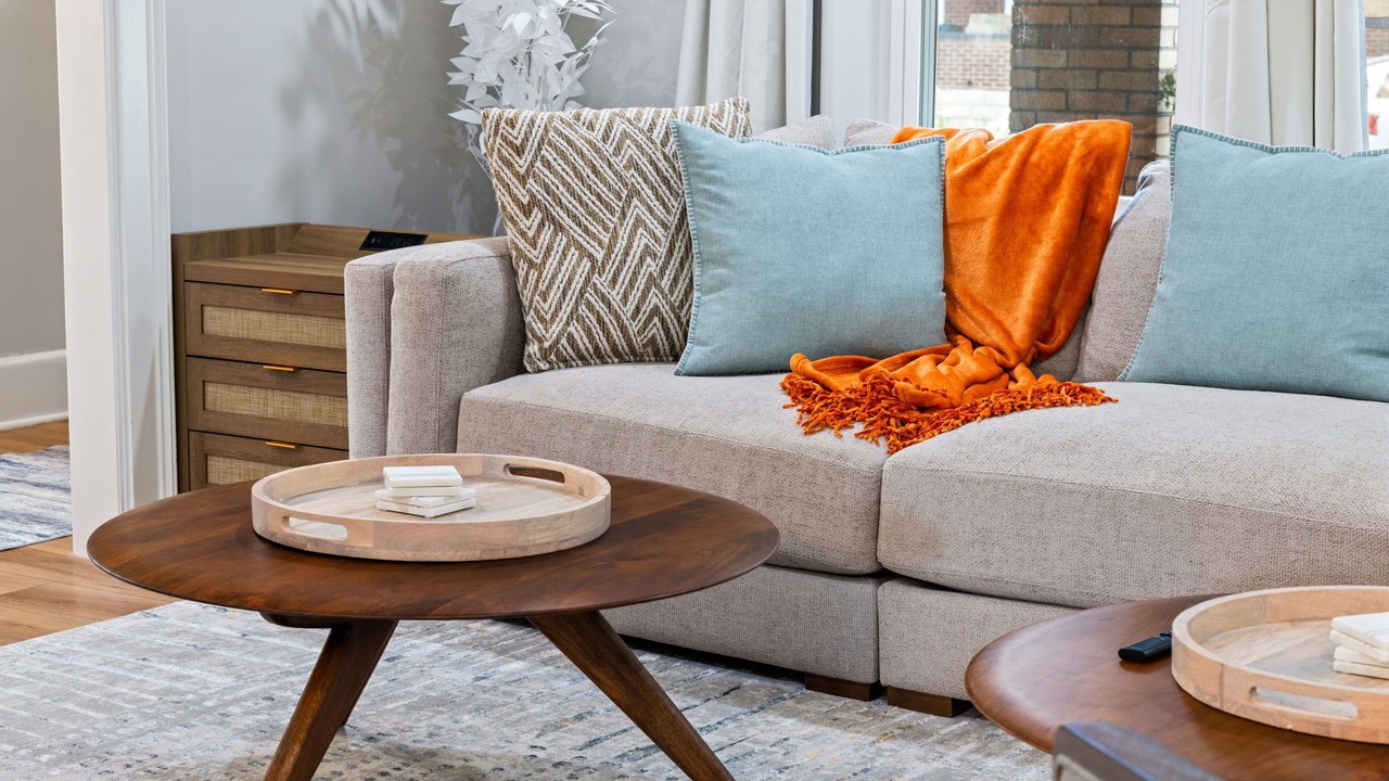Photo of Livingroom in Marshall-Shadeland