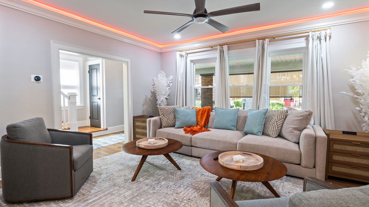 Photo of Livingroom in Marshall-Shadeland