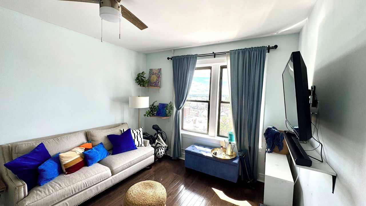 Photo of Livingroom in West Side
