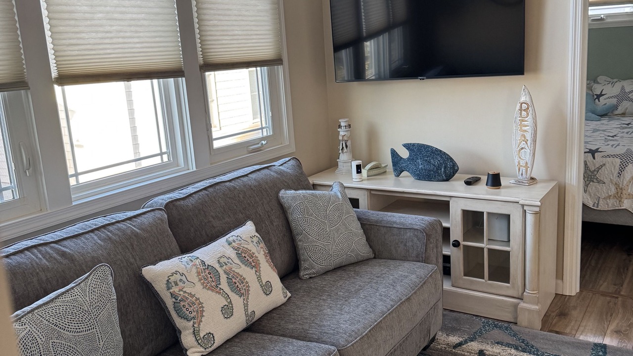 Photo of Livingroom in Ocean Beach III