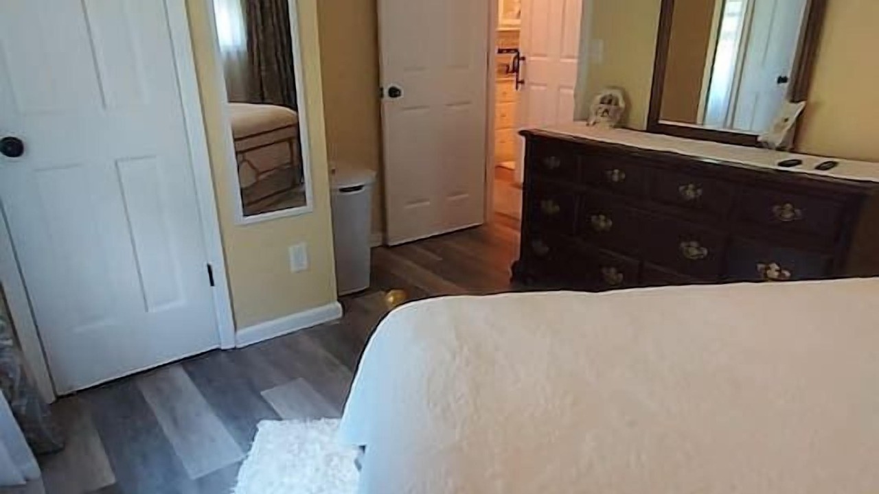 Photo of Bedroom in Craigsville