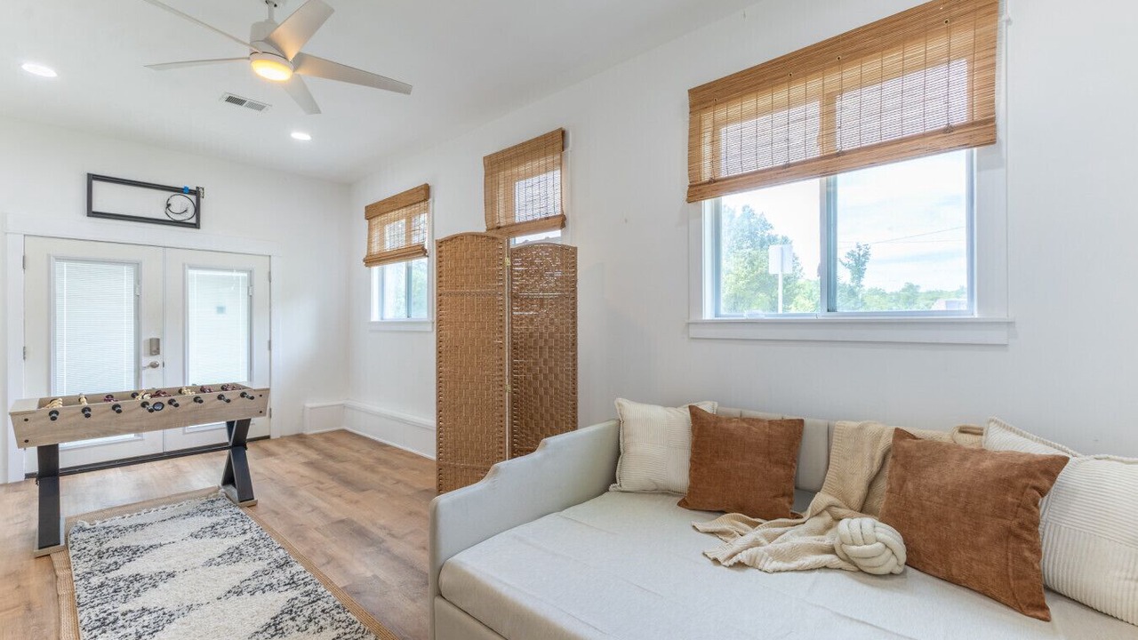 Photo of Livingroom in Lower Township