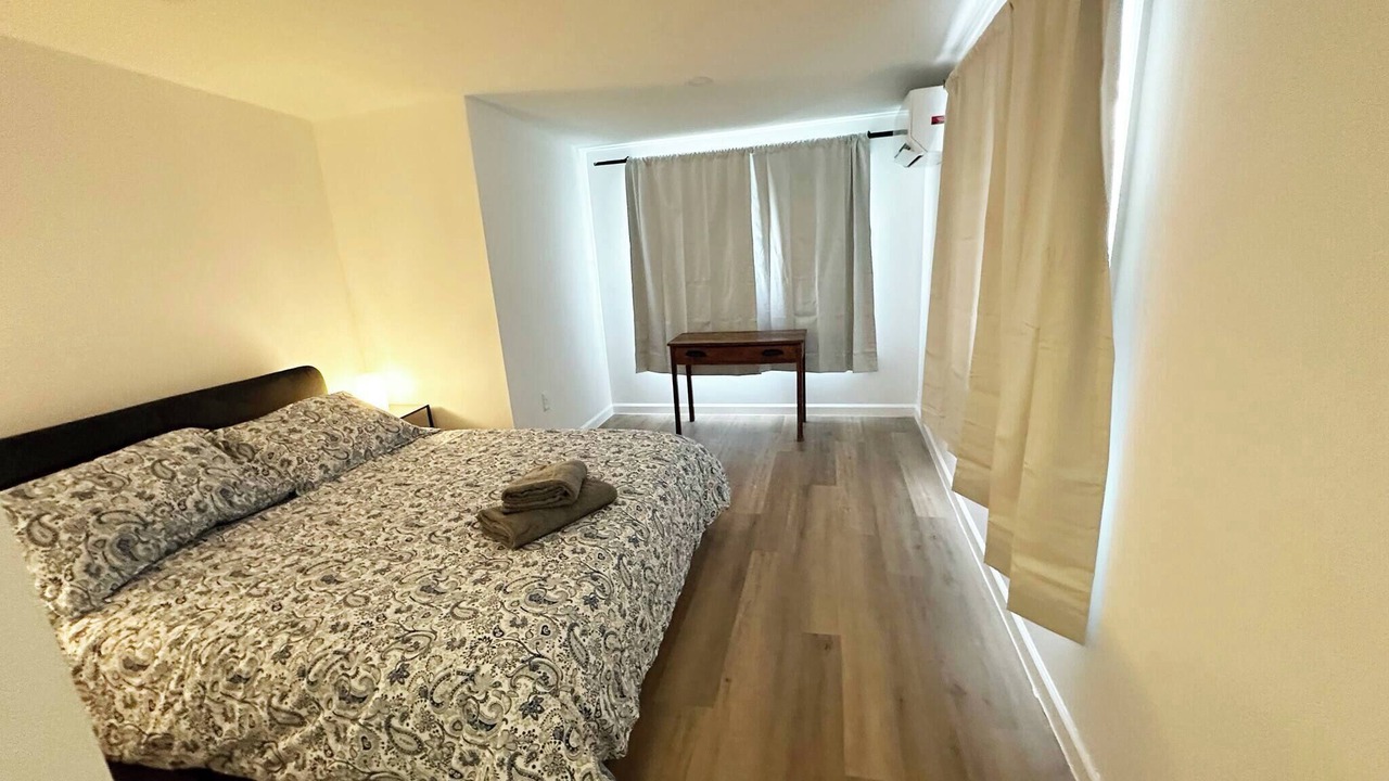 Photo of Bedroom in Ironbound District