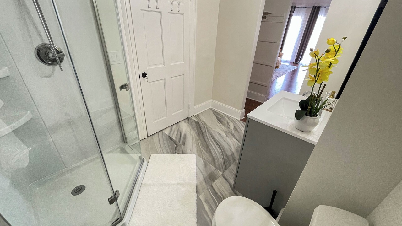 Photo of Bathroom in Downtown Baltimore