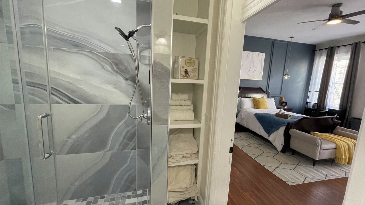 Photo of Bedroom in Downtown Baltimore