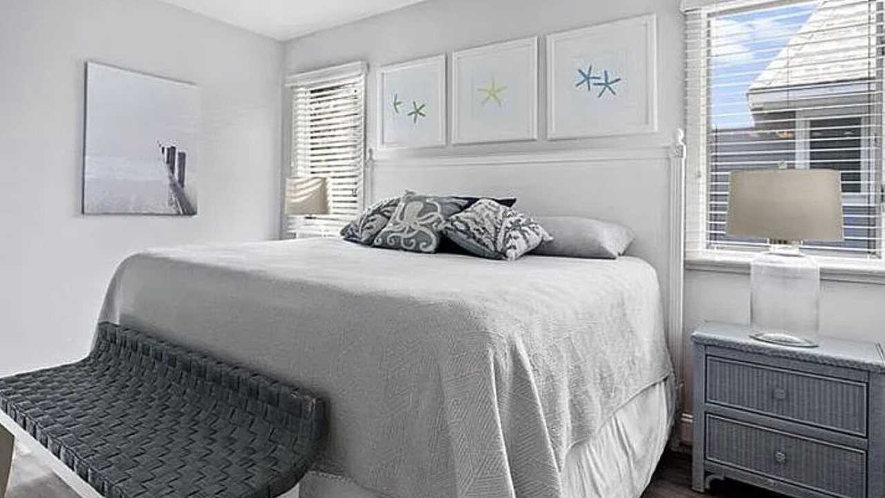 Photo of Bedroom in Avalon