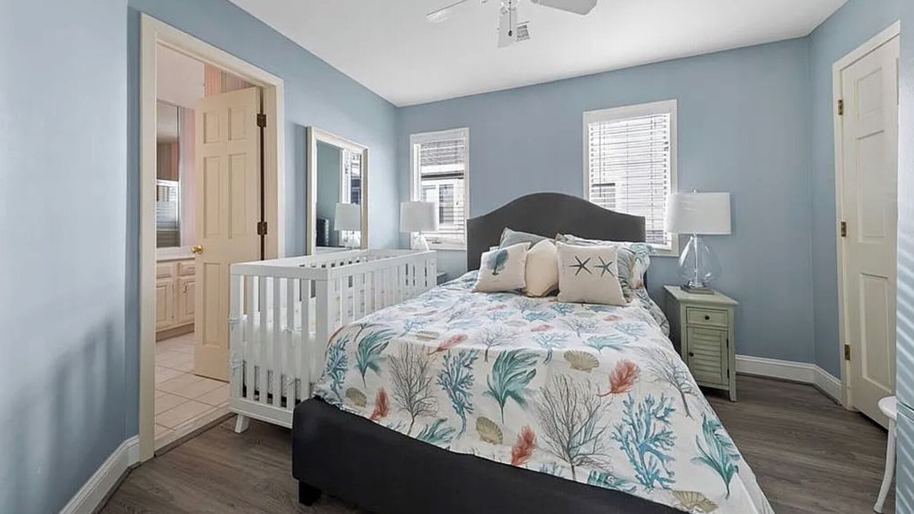 Photo of Bedroom in Avalon