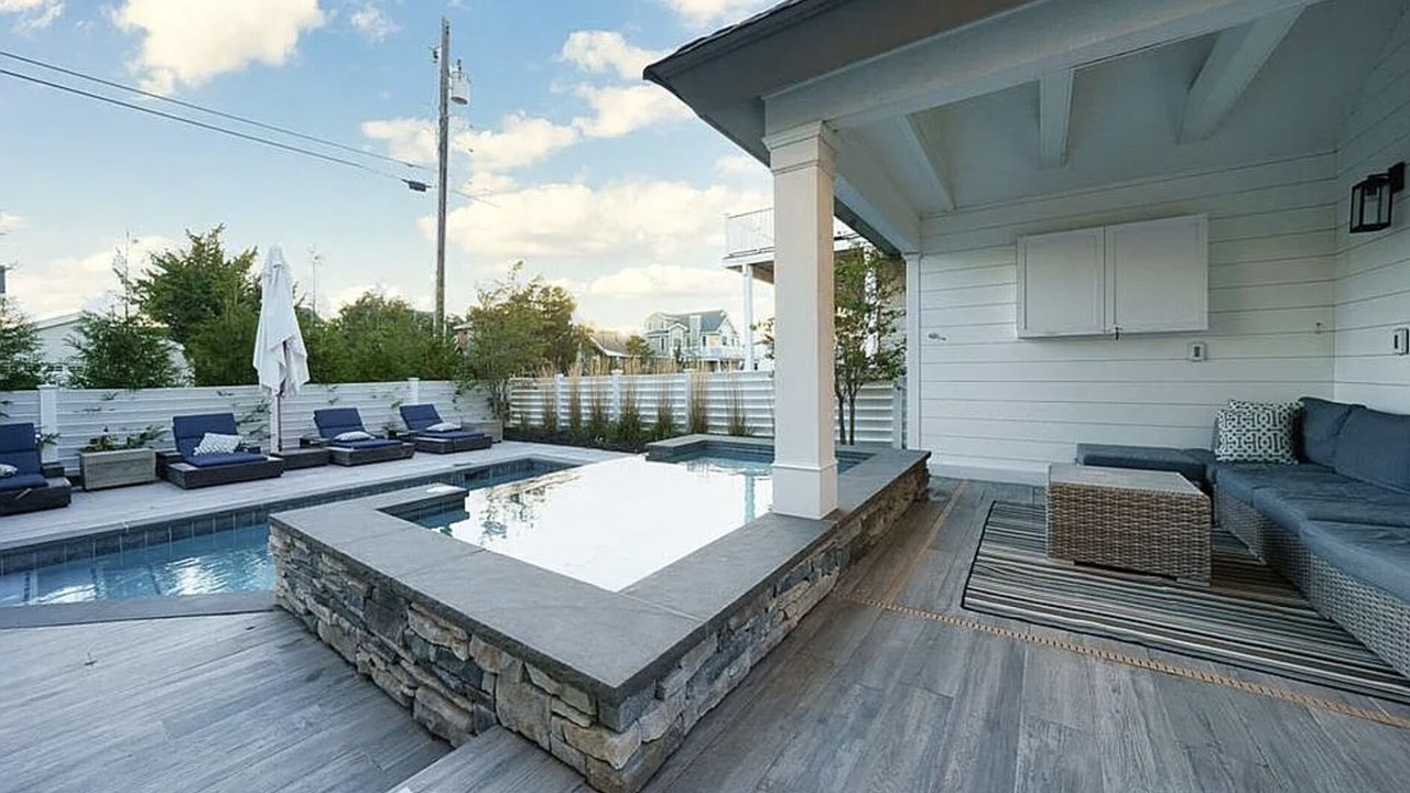 Photo of Outdoor in Avalon