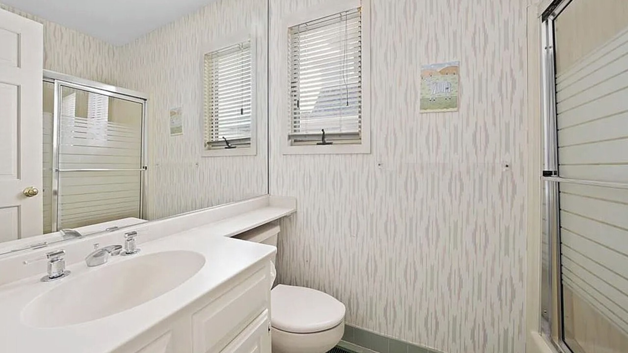 Photo of Bathroom in Avalon