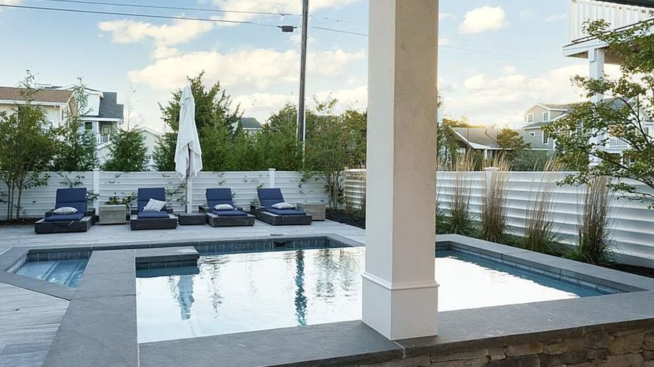 Photo of Outdoor in Avalon