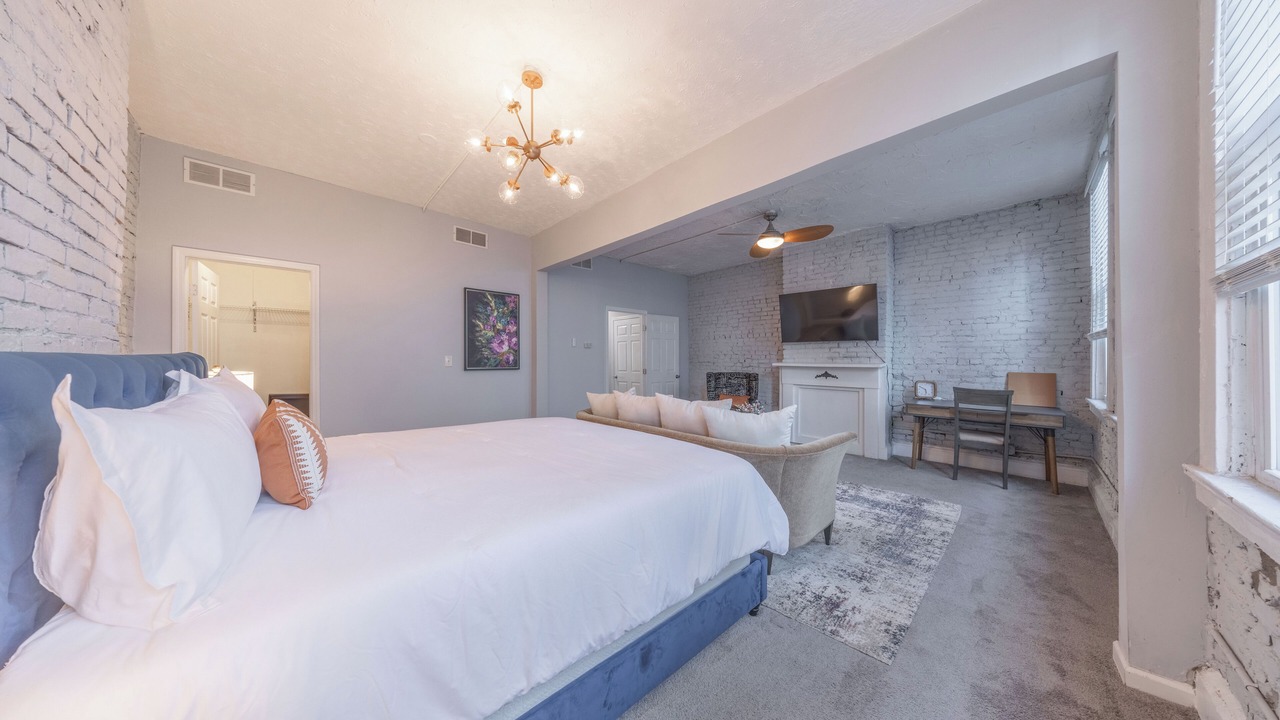 Photo of Bedroom in Central Business District