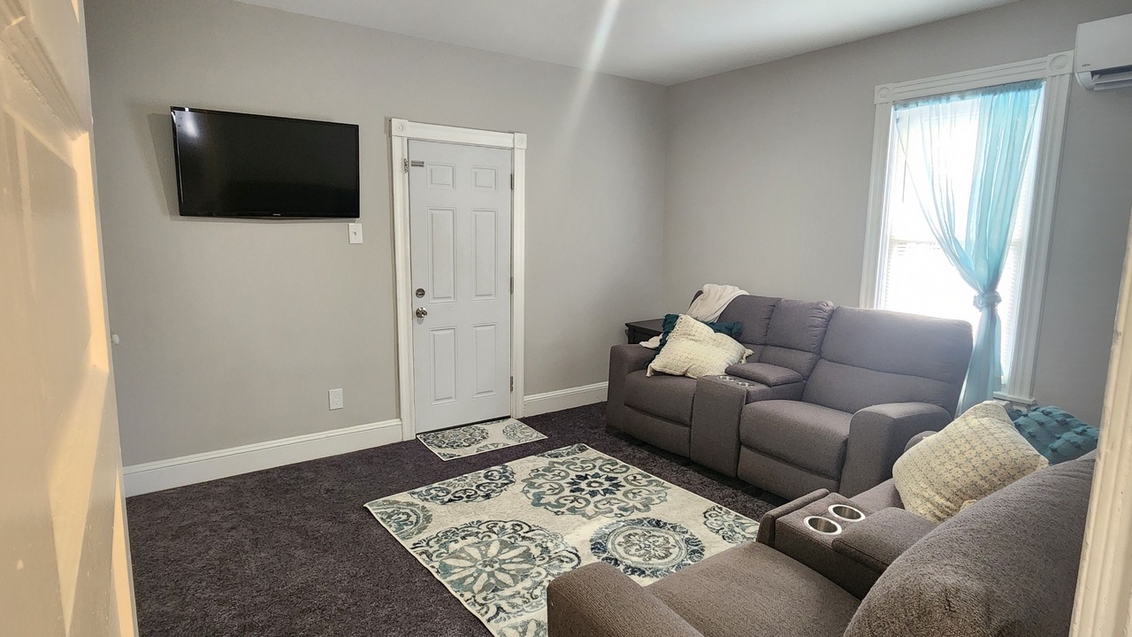 Photo of Livingroom in Glenolden