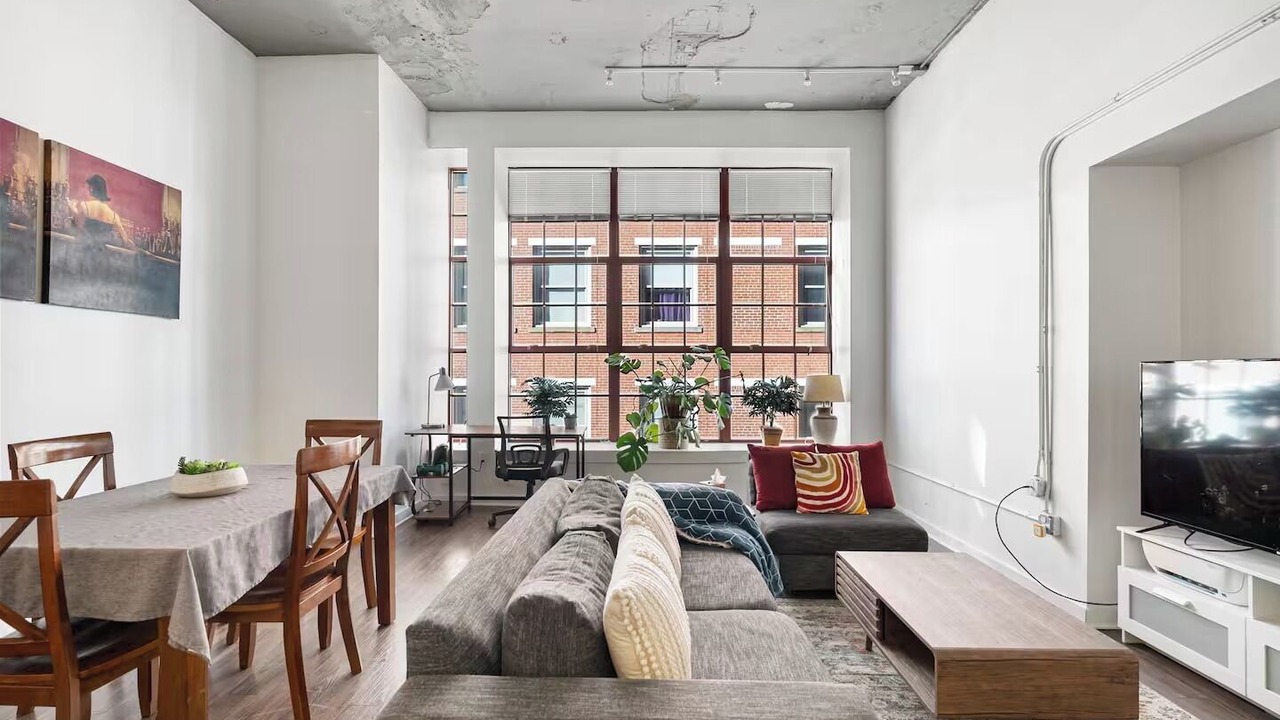 Photo of Livingroom in Cultural District