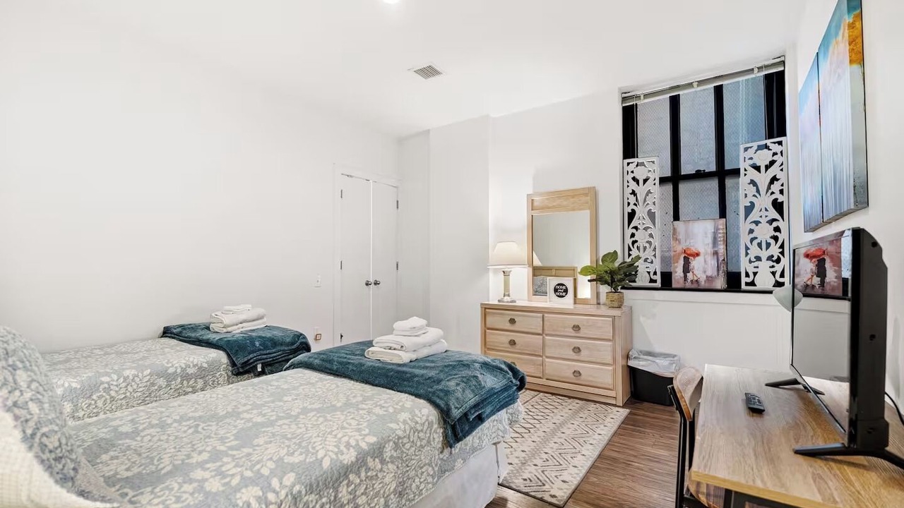Photo of Bedroom in Cultural District