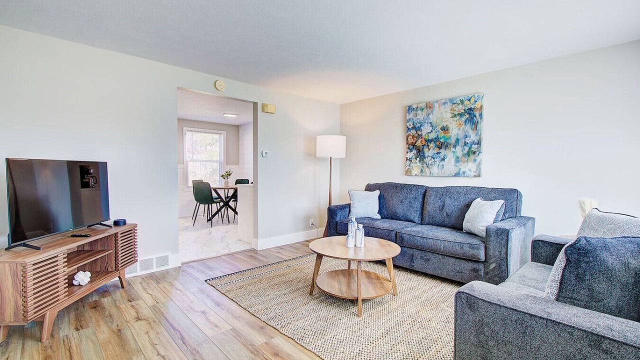 Photo of Livingroom in North Canton