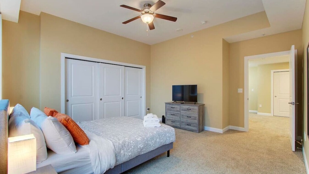 Photo of Bedroom in Gateway District