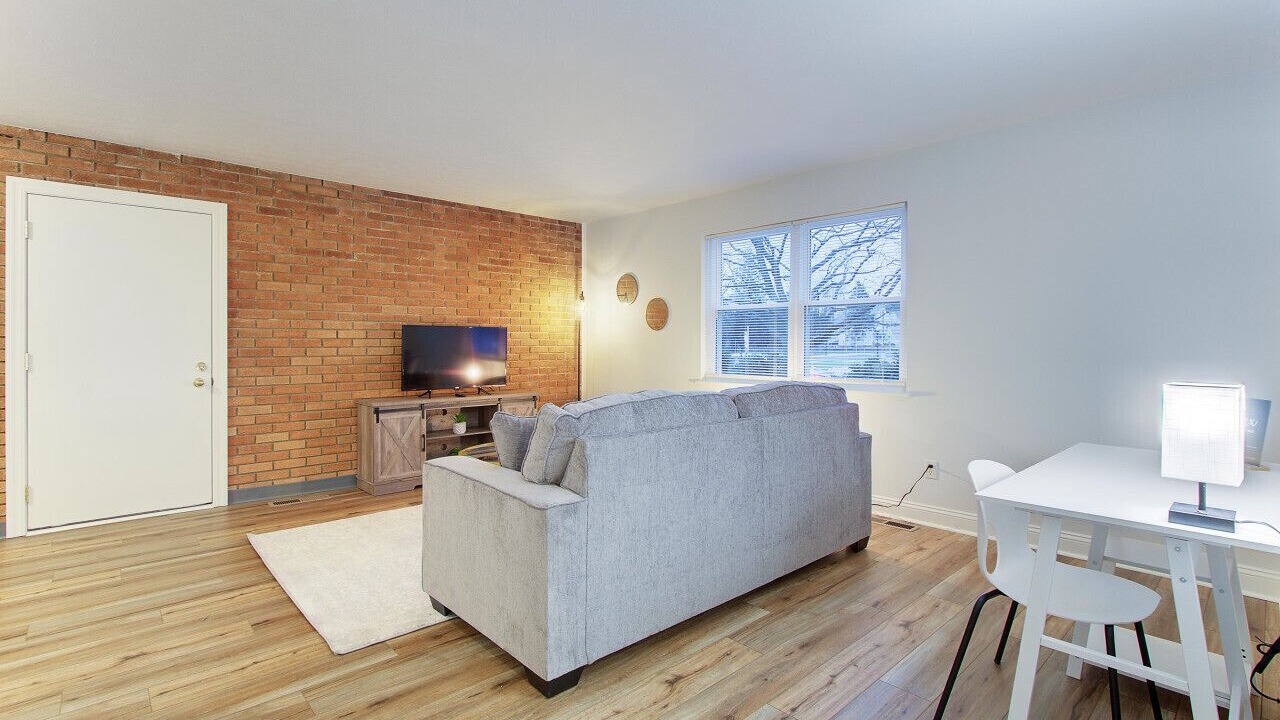 Photo of Livingroom in North Canton
