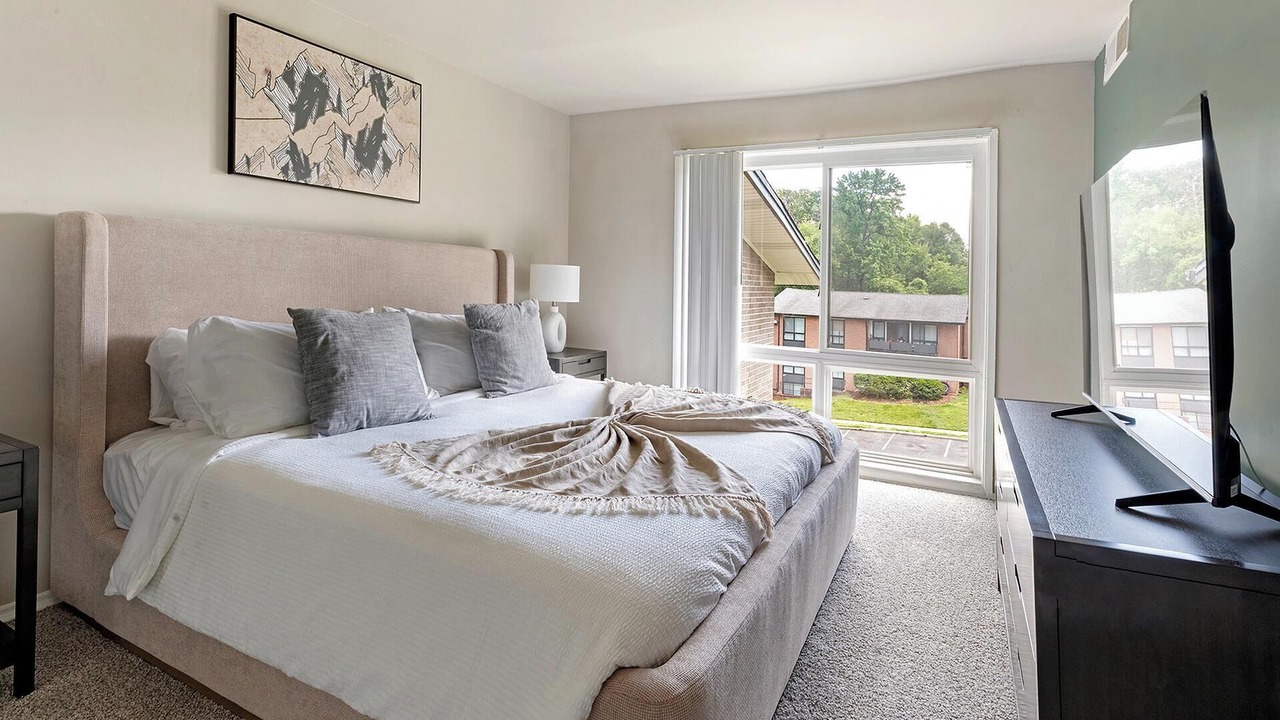 Photo of Bedroom in Greenbelt