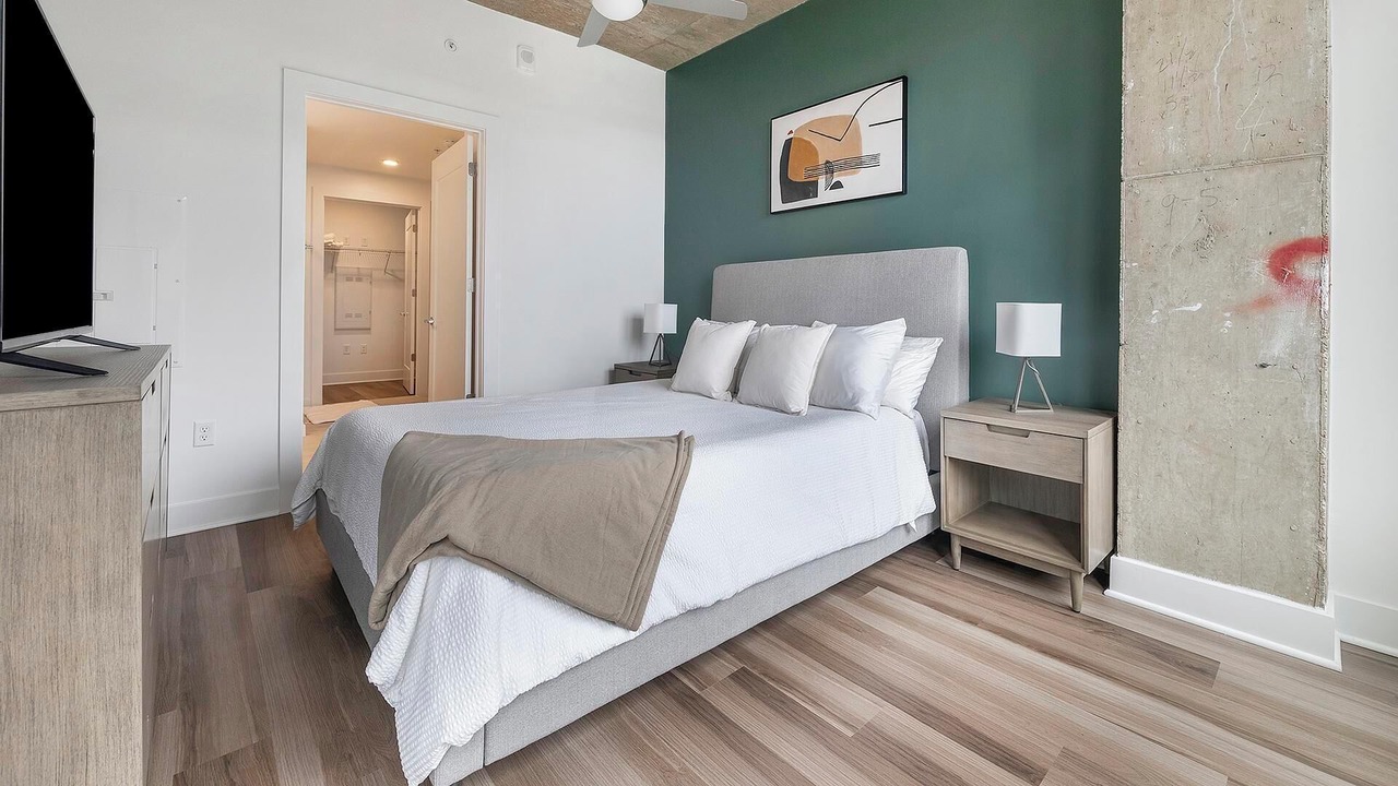 Photo of Bedroom in Baileys Crossroads
