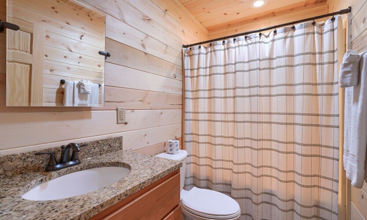 Photo of Bathroom in Rockbridge