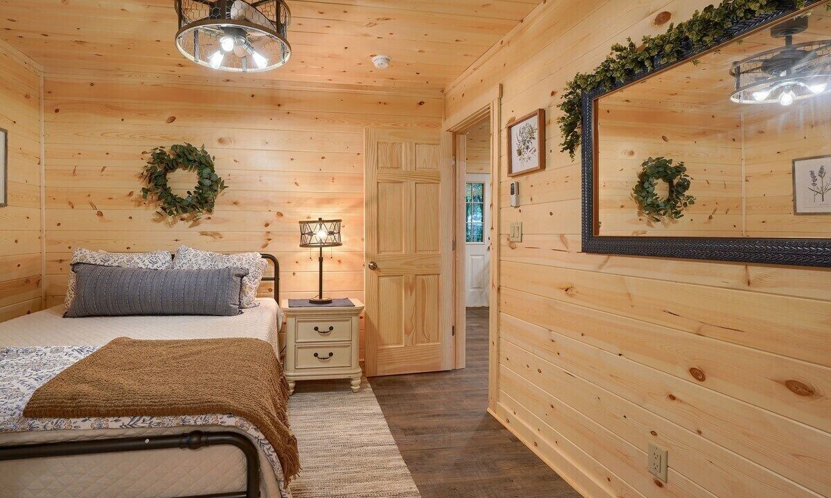 Photo of Bedroom in Rockbridge