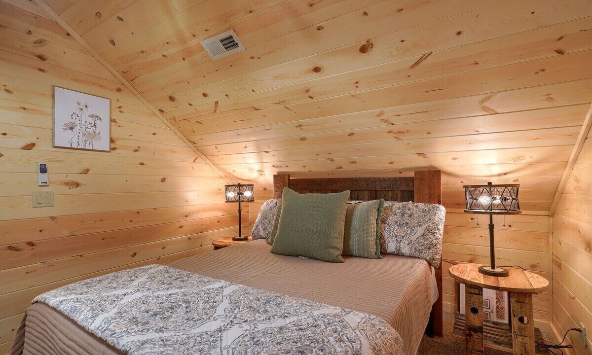 Photo of Bedroom in Rockbridge