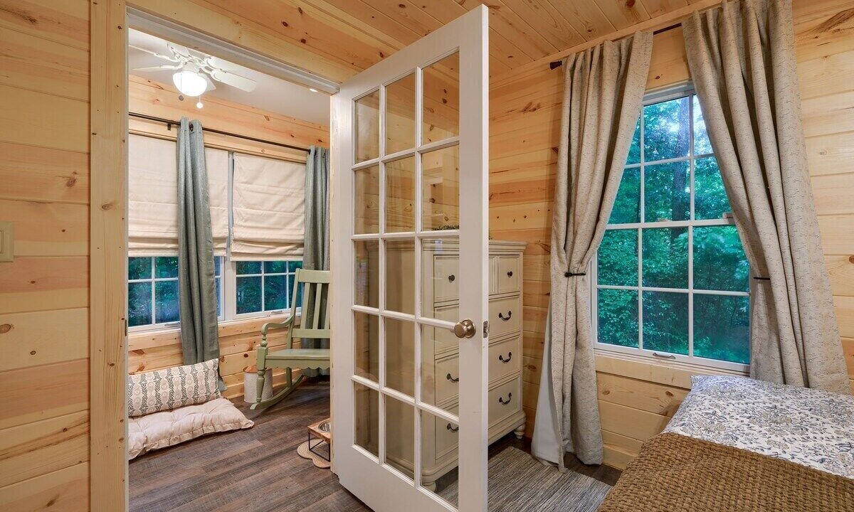 Photo of Bedroom in Rockbridge