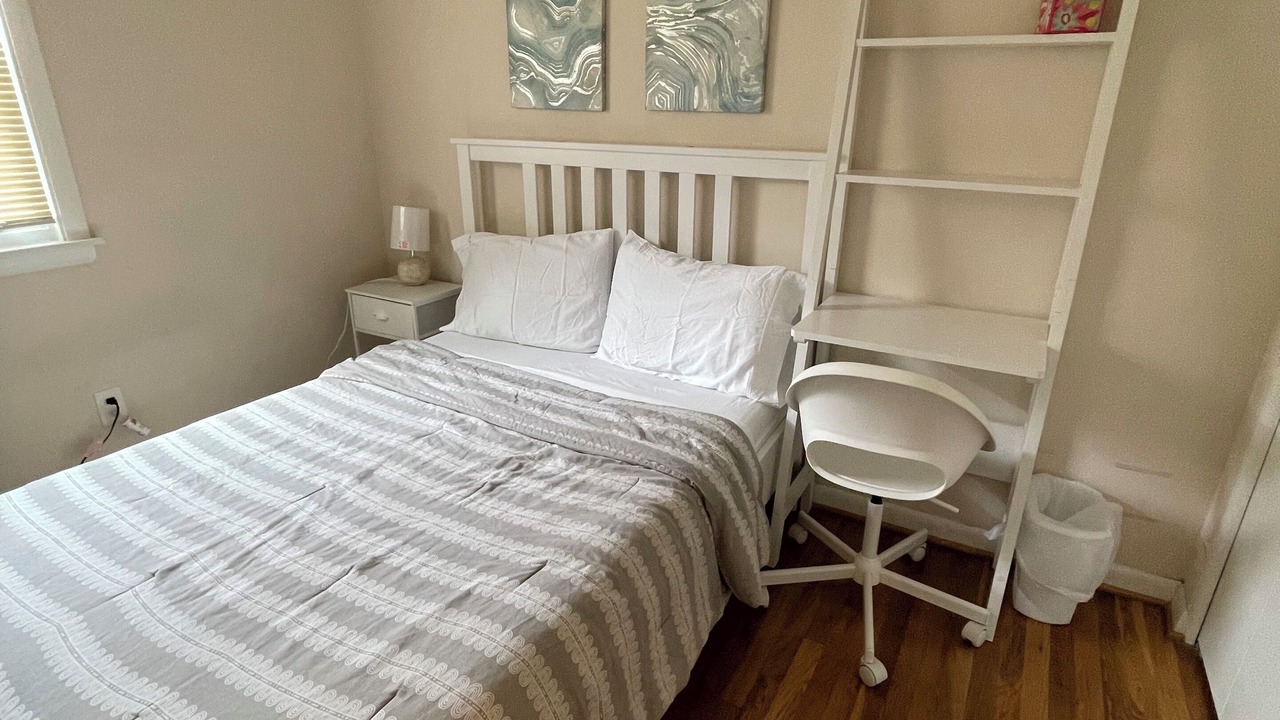 Photo of Bedroom in Colesville
