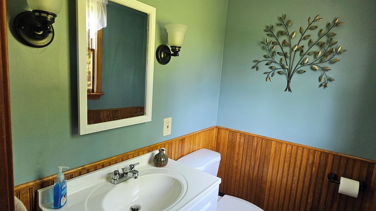 Photo of Bathroom in Pymatuning South