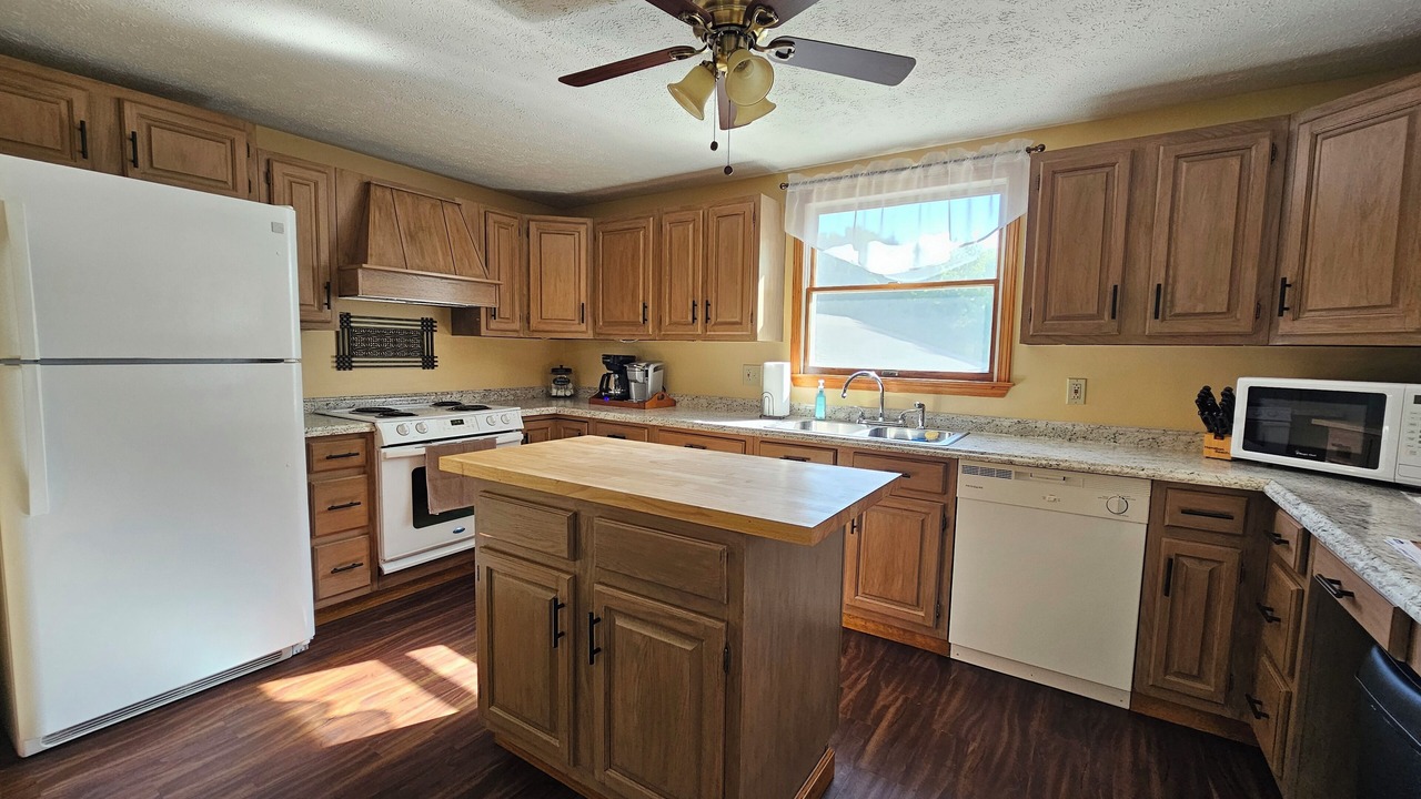 Photo of Kitchen in Pymatuning South