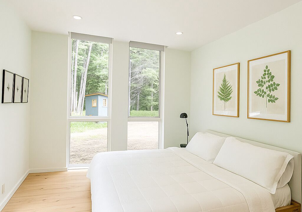 Photo of Bedroom in Swan Lake